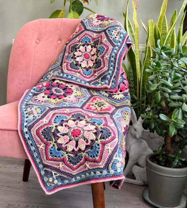 Persian Tiles - Peppercorn Blanket Kit Janie Crow (Yarn & Pattern) - Image 2